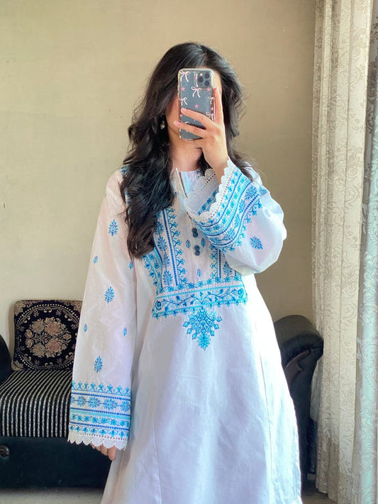 Myra 3Pc (Farshi Shalwar)